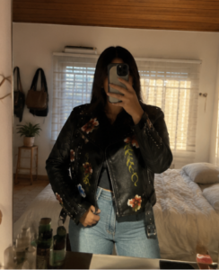 Chaqueta cuero estampado floral photo review