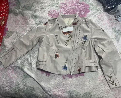Chaqueta cuero estampado floral beige photo review
